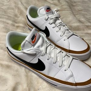 Nike Court Legacy-Women’s size 9